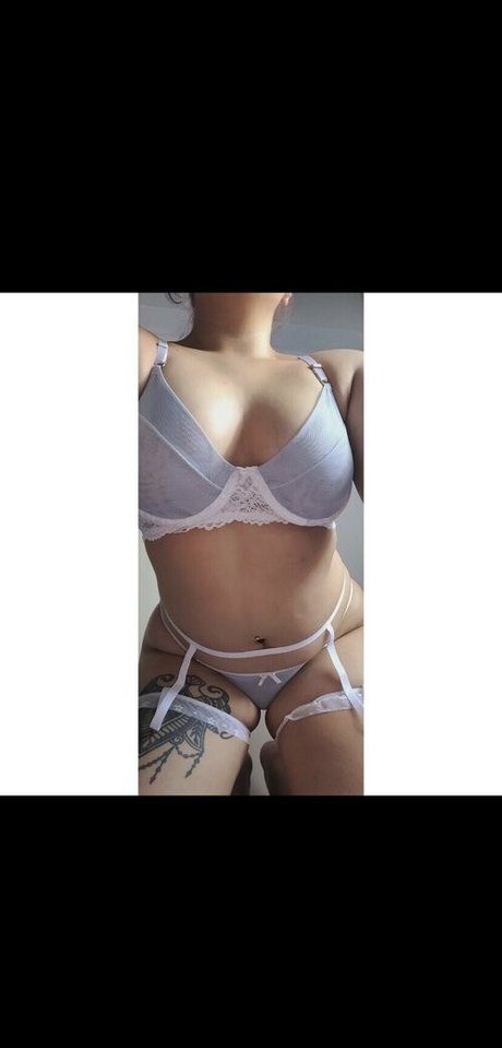 Naken lekkede OnlyFans-bilde av Bustykatsumi