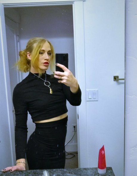 Dahliainbloom1