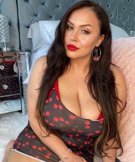 Nahá fotka uniklých OnlyFans od Gia Blaze