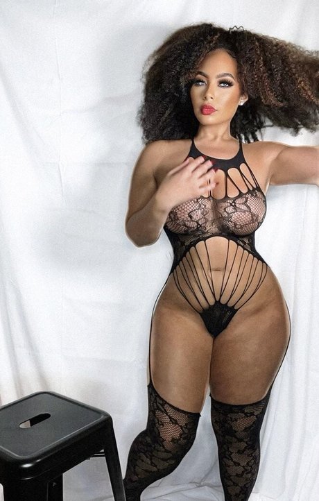 Nahá fotka uniklých OnlyFans od Lovesirensong