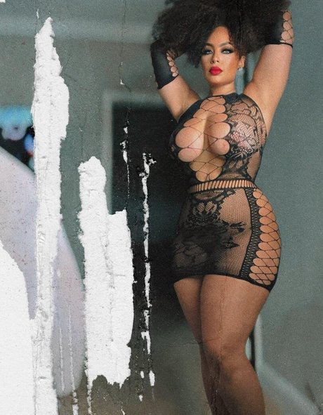 Foto di nudo di fuga di OnlyFans di Lovesirensong