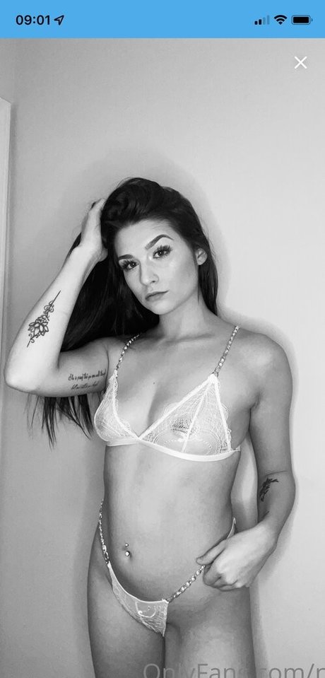 Alaston vuotanut OnlyFans-kuva Babynaomi