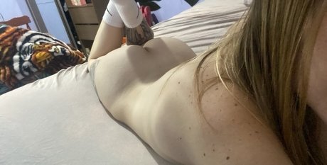 Обнаженная фотография утечки OnlyFans от Scivanessabraz