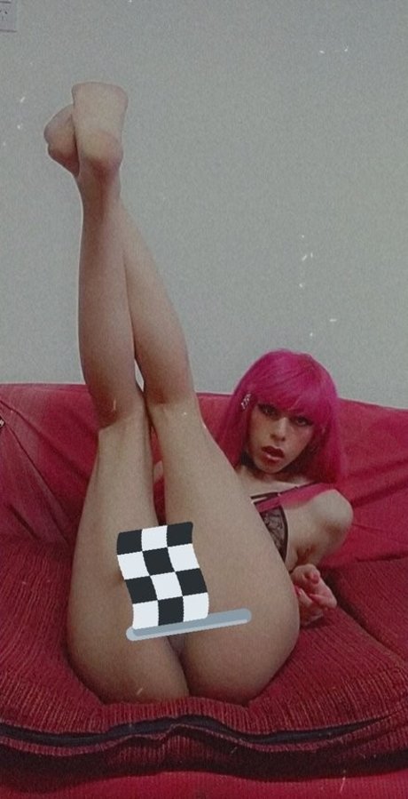 Naakte gelekte OnlyFans-foto van Canela Kaisa