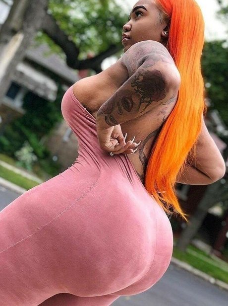 Foto desnuda filtrada de OnlyFans de Mya Curvz