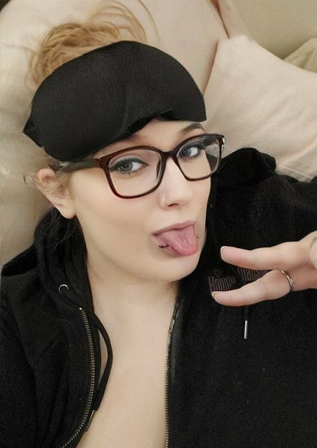 Alaston vuotanut OnlyFans-kuva Coriifans