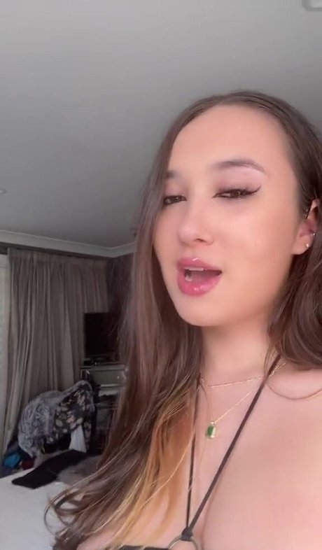 Foto nua vazada do OnlyFans de Issy H