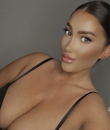 Kirstie V