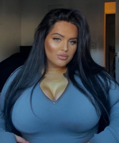 Chloe Jade