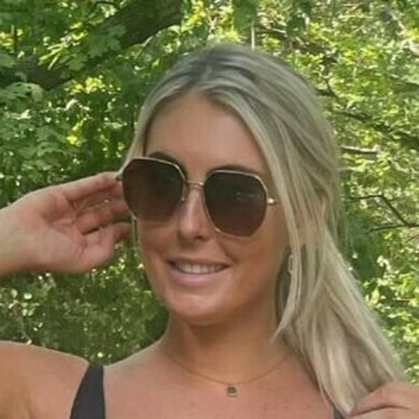 Nøgent lækket OnlyFans-billede af Physio Fitty