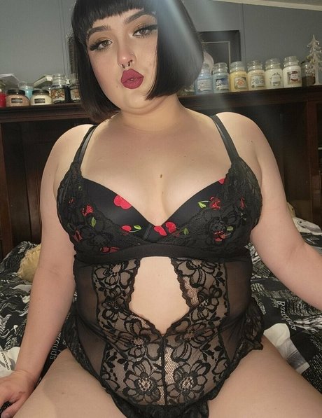 Naken lekkede OnlyFans-bilde av Thel1ttlestbunny