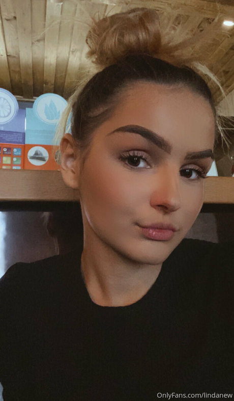 Naken läckt OnlyFans-bild av Lindanew
