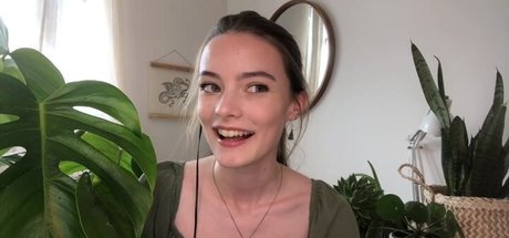 Nøgent lækket OnlyFans-billede af Delicate Asmr