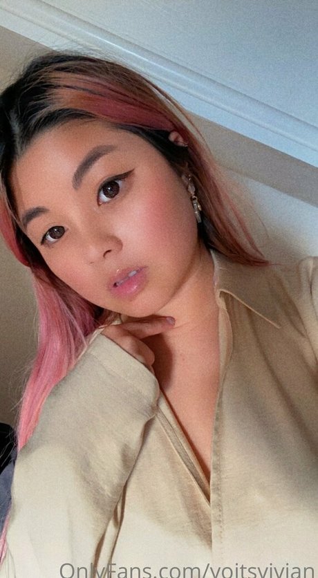 Nahá fotka uniklých OnlyFans od Yoitsvivian