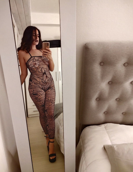 Nacktes geleaktes OnlyFans-Foto von Ayahotterthanhell