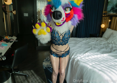 Обнаженная фотография утечки OnlyFans от Glittertitpup