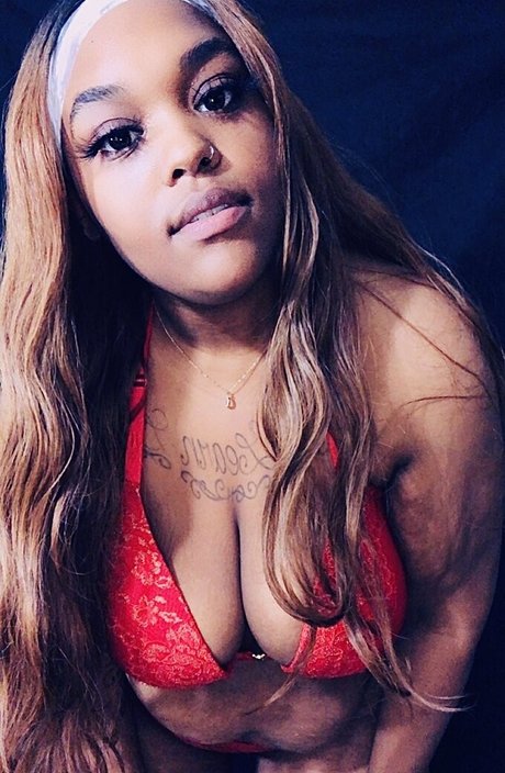 Naken lekkede OnlyFans-bilde av Jchanel12