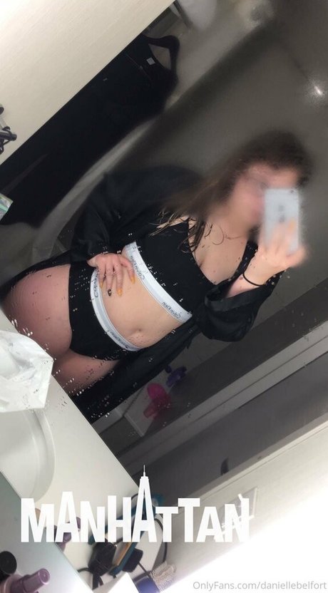Nahá fotka uniklých OnlyFans od Daniellebelfort