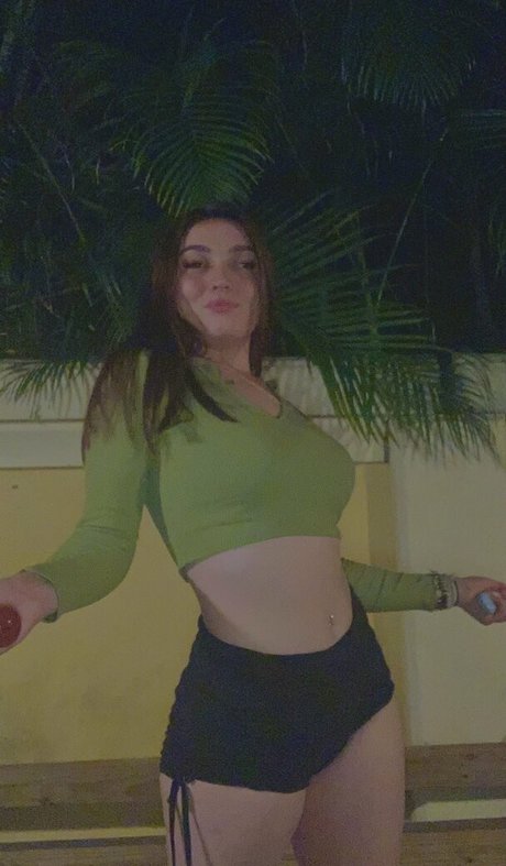 Hotwifechar