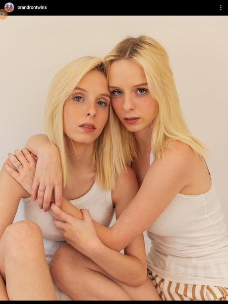 Twinsblonde