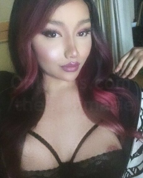 Foto di nudo di fuga di OnlyFans di Themelimarie