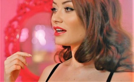Naken lekkede OnlyFans-bilde av Jess Impiazzi