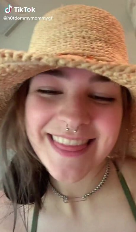 Sarah Lynne Marie