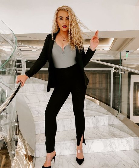 Caroline Wall