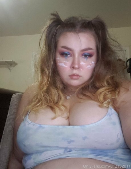 Naken lekkede OnlyFans-bilde av Fatassgoddess