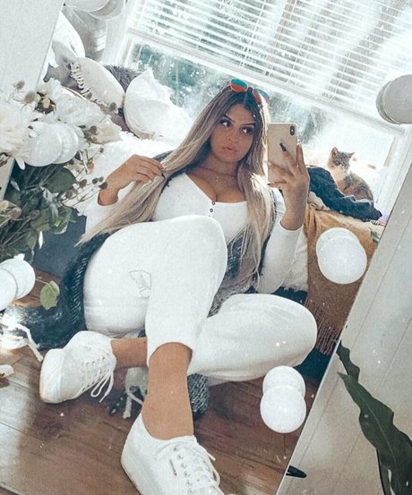 Chloe C