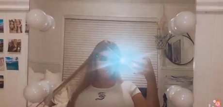 Chloe C