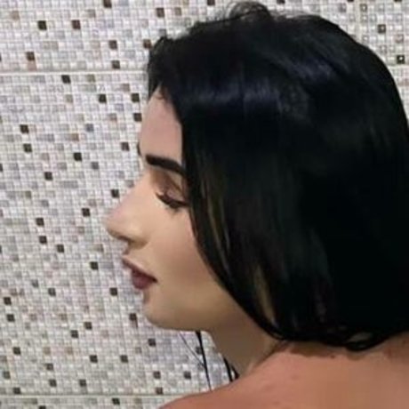 Naakte gelekte OnlyFans-foto van Riquinha