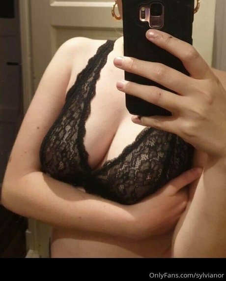 Nacktes geleaktes OnlyFans-Foto von Sylvianor