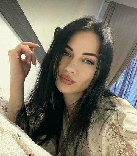 Naken lekkede OnlyFans-bilde av Mollystarfree