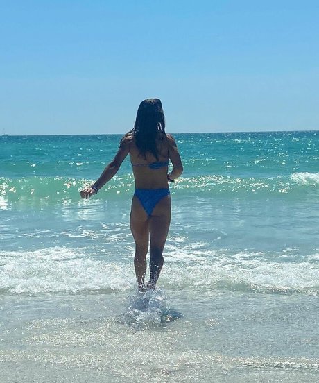 Naken lekkede OnlyFans-bilde av Isabella Ducharme