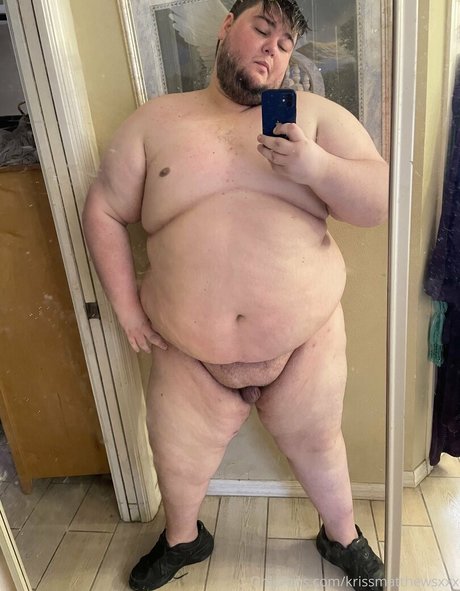 Alaston vuotanut OnlyFans-kuva Krissmatthewsxxx