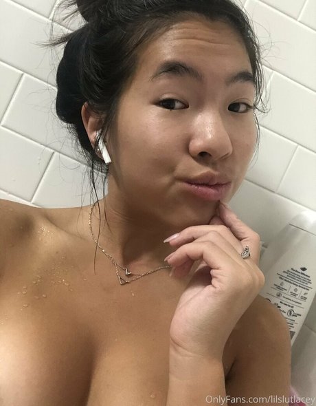 Nahá fotka uniklých OnlyFans od Lilslutlacey