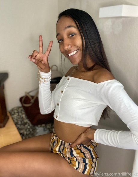 Обнаженная фотография утечки OnlyFans от Heavenbaee