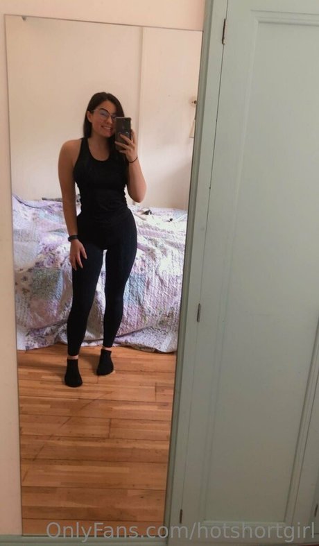 Hotshortgirl