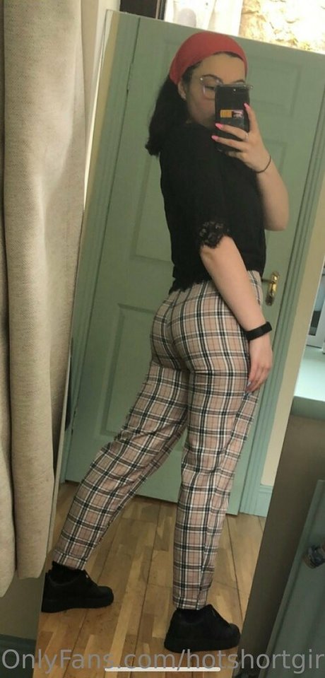 Alaston vuotanut OnlyFans-kuva Hotshortgirl