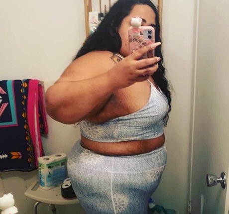 Nahá fotka uniklých OnlyFans od Goddesskonata