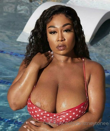 Brittneytonee