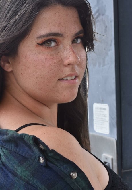 Naken läckt OnlyFans-bild av Lusciouslaurel