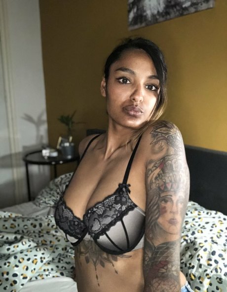 Bad Girl Kaira