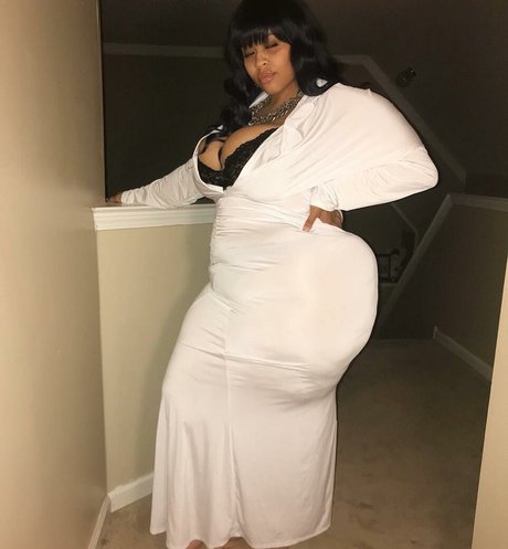 Nahá fotka uniklých OnlyFans od Jasmine Gunn