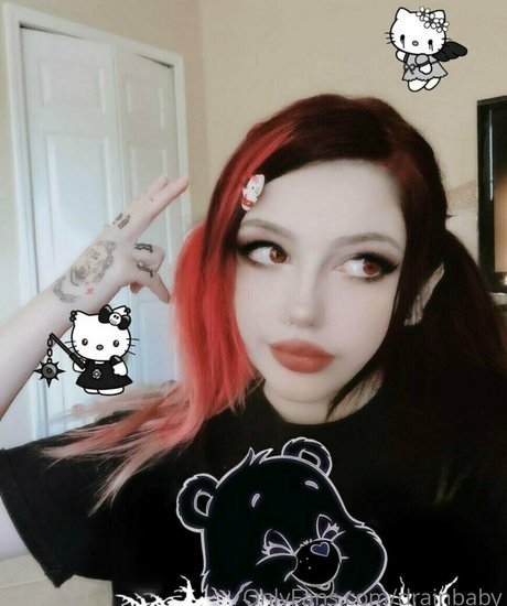 Naakte gelekte OnlyFans-foto van Drainbaby