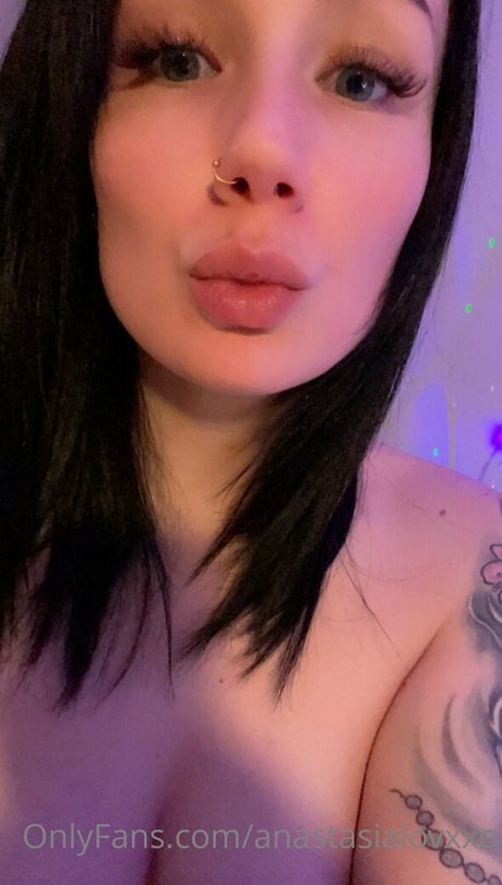 Naken läckt OnlyFans-bild av Anastasialovxxo