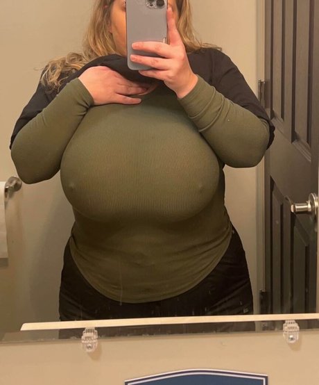 Naken läckt OnlyFans-bild av Theogbbuster