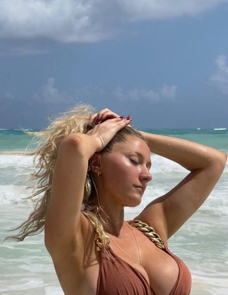 Foto nua vazada do OnlyFans de Alexandra Vreeland