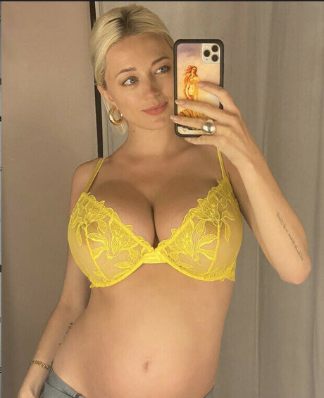 Naken lekkede OnlyFans-bilde av Alexandra Vreeland